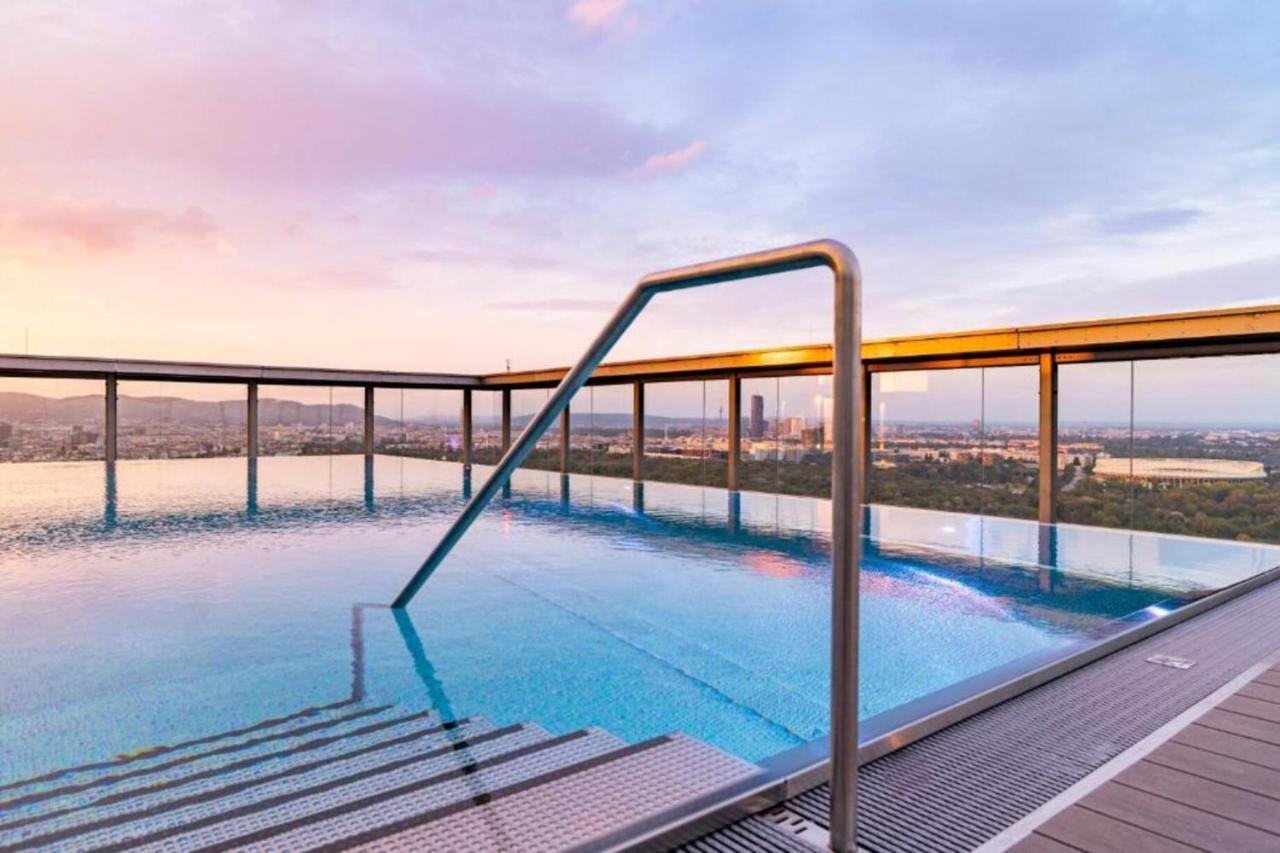 Mca Triiiple I Rooftop Pool I Free Parking I Netflix เวียนนา ภายนอก รูปภาพ